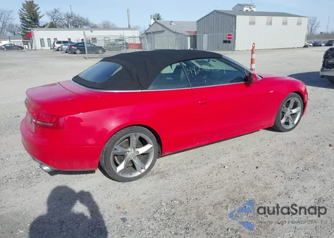 2010 Audi A5 2.0T Premium z USA, uszkodzony, nr VIN WAUWFAFHXAN011634